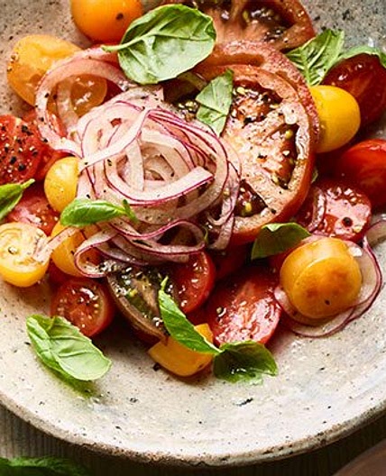 Salted tomato salad