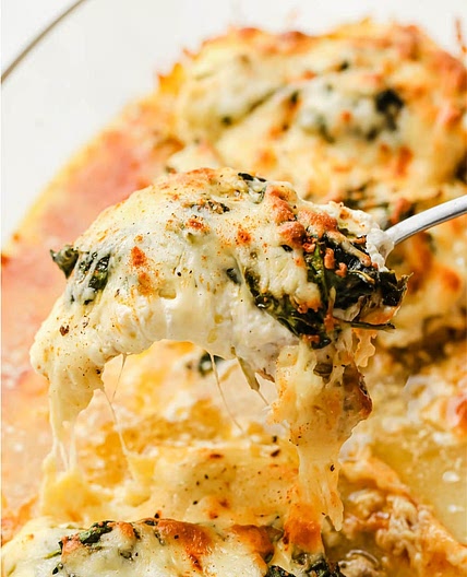 Low-Carb Creamy Spinach Chicken Bake