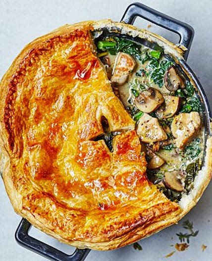 Chicken, kale & mushroom pot pie