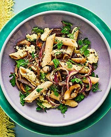 Garlicky mushroom penne