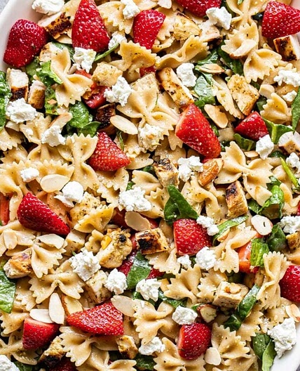 Strawberry Chicken and Spinach Pasta Salad