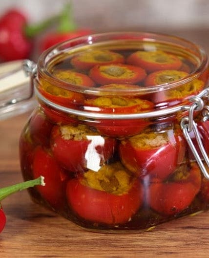 Peperoncini ripieni con crema di tonno