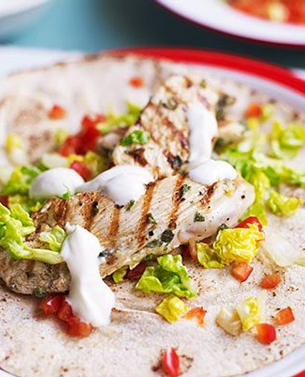 Lemon & yogurt chicken flatbreads