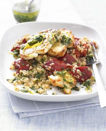Quinoa salad with grilled halloumi