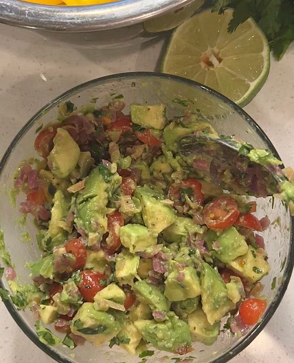 Mama Linda’s Guacamole 🥑