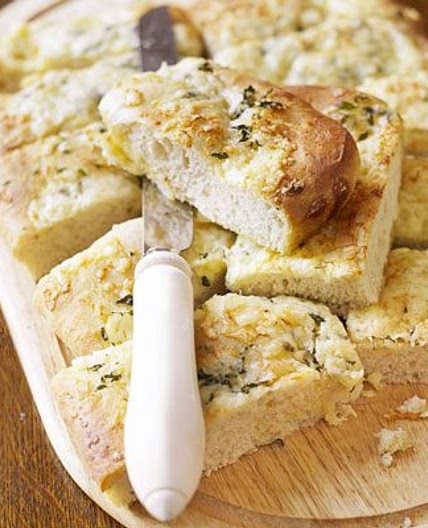Cheesy garlic bread