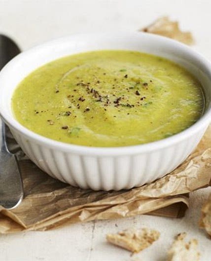 Spiced parsnip & cauliflower soup