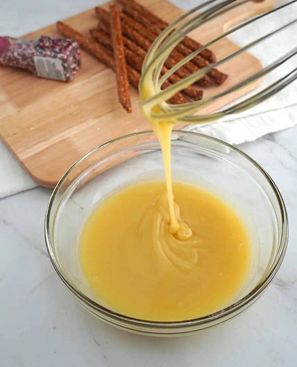Best Easy White Chocolate Ganache Recipe