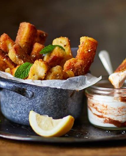 Halloumi fries