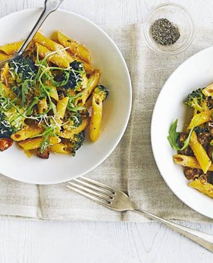 Penne with chorizo & broccoli