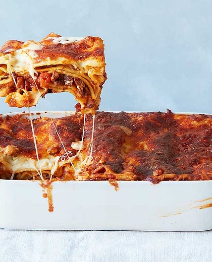 Slow-cooked chunky beef lasagne