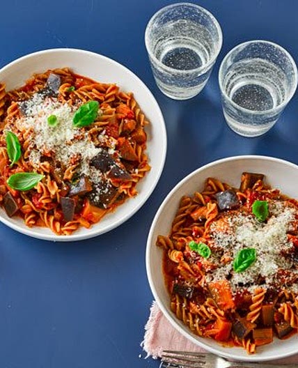 Pasta arrabbiata with aubergine