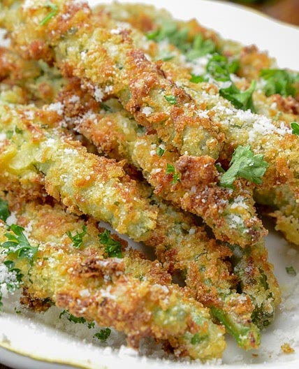 Air Fryer Garlic and Parm Green Bean Fries