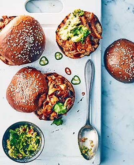 Slow cooker pulled chicken