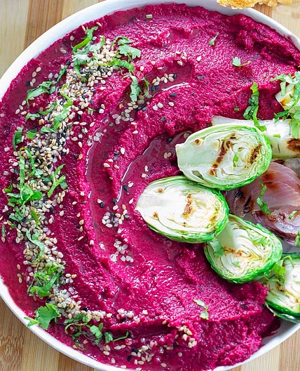 The BEST Beetroot Hummus Recipe