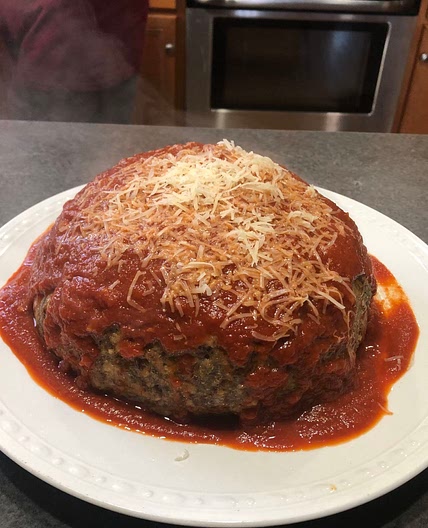 Spaghetti stuffed meatball