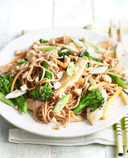 Cashew chicken stir-fry