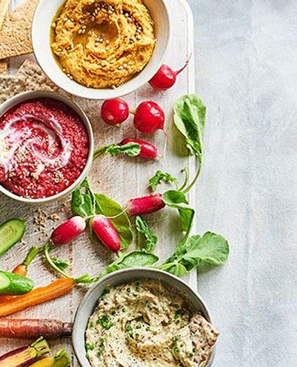 Rainbow winter dips & crudités
