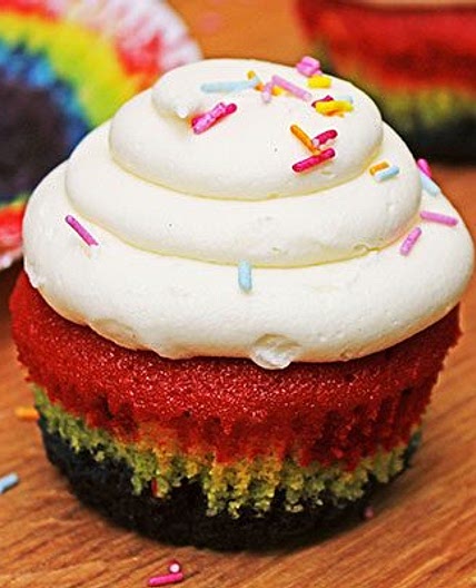 Rainbow cupcakes