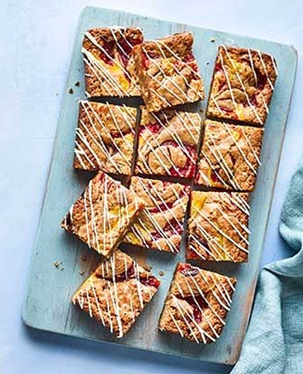 Rhubarb & custard blondies