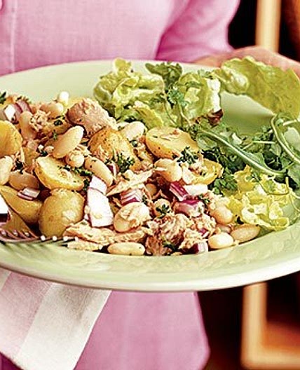 Storecupboard tuna bean salad