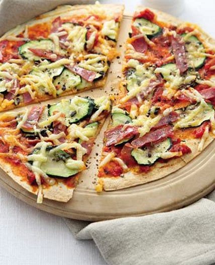 Hot salami & courgette flatbread