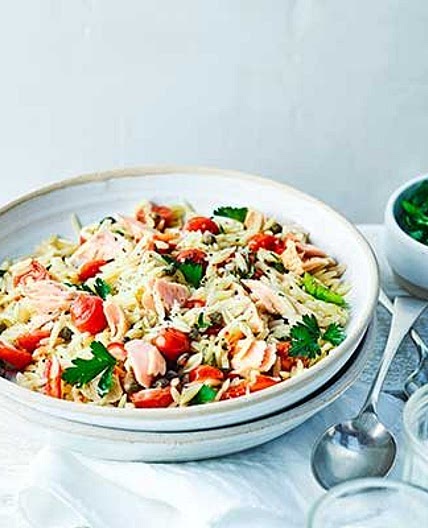 Tuna & caper orzo with parsley