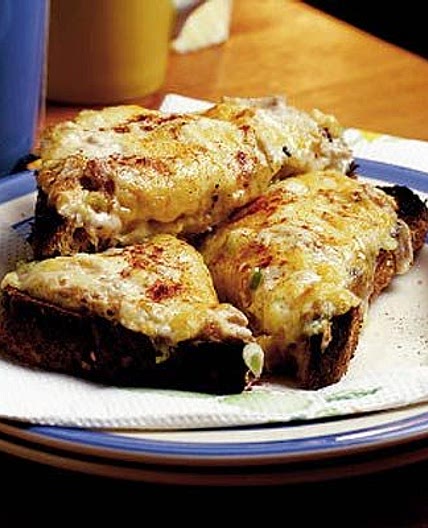 Cheesy tuna melts
