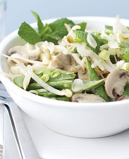 Coconut noodle & vegetable soup