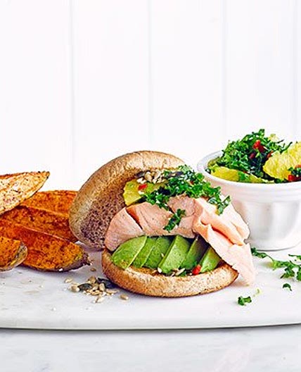 Salmon burgers with kale salsa