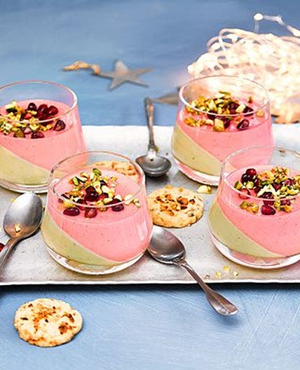 Winter berry & white chocolate pots