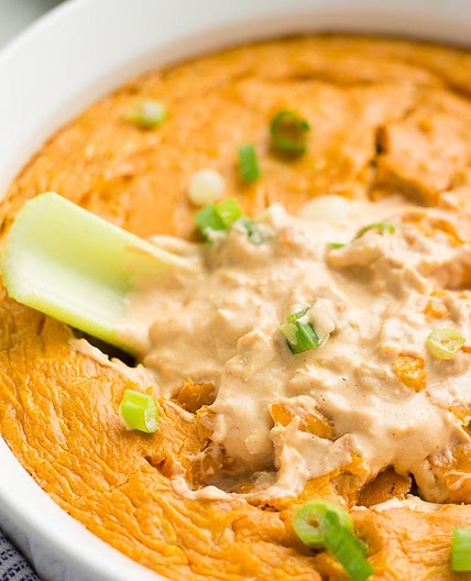 Vegan Buffalo Chicken Dip