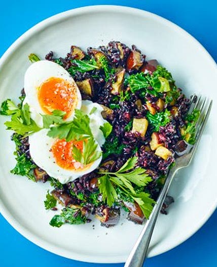 Soft-boiled eggs with black rice & aubergine
