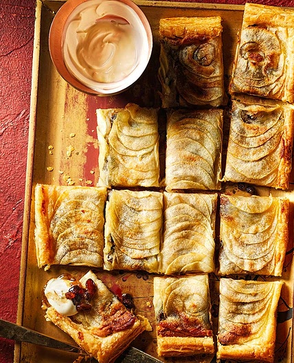 Mincemeat, marzipan & apple tarte fine