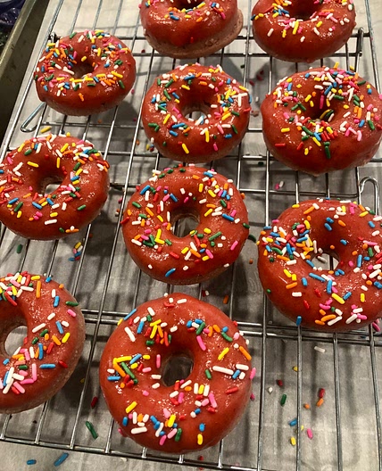 Keto-friendly Vegan Strawberry Donuts