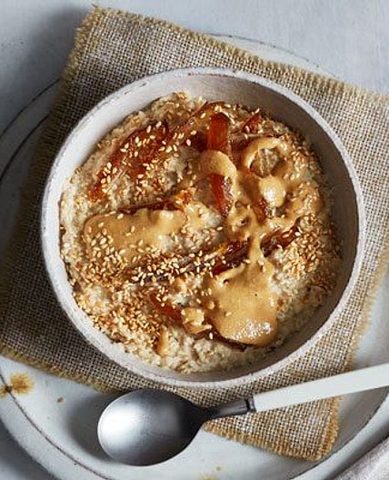 Date & tahini porridge
