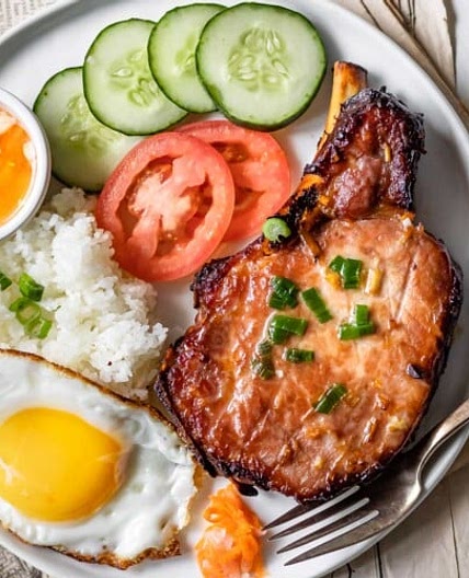 Vietnamese Grilled Lemongrass Pork Chop with Broken Rice (Com Suon Nuong)