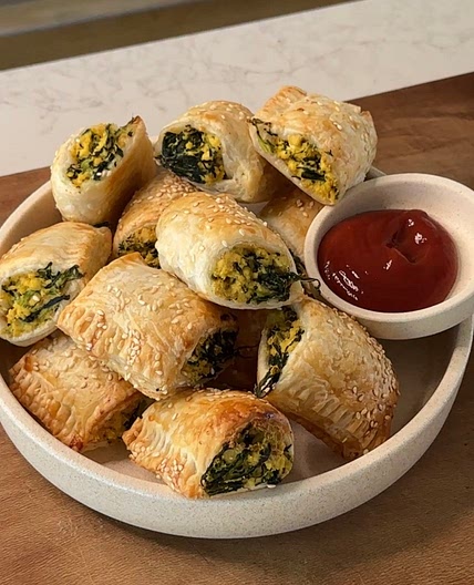 Plant Based Spinach and Ricotta Rolls (vegan and super easy!)