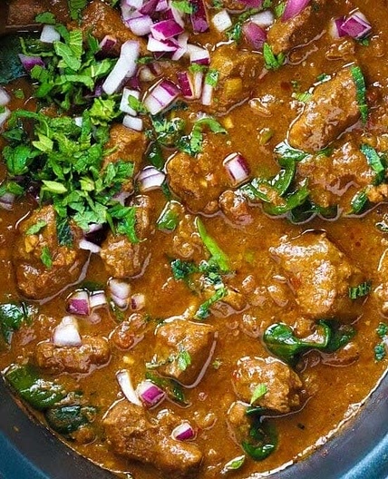 Slow cooker beef curry