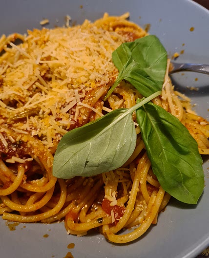 Ethan's Spaghetti Pomodoro (inspired by The Bear)