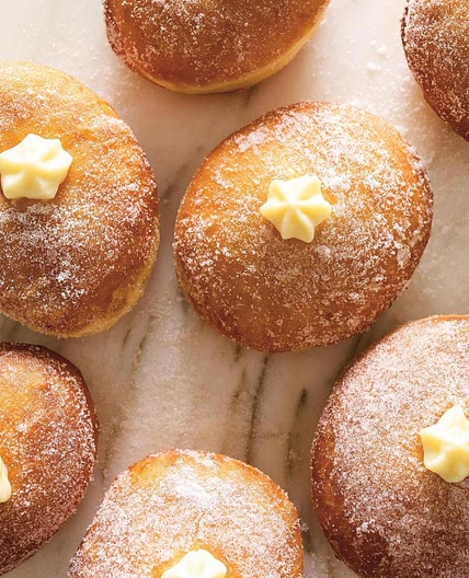 Italian Bomboloni Doughnuts