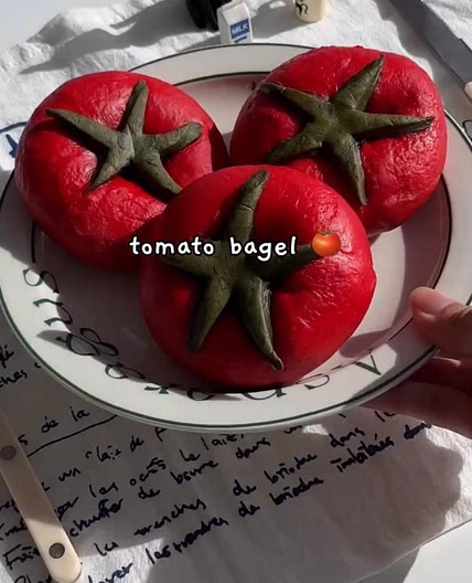 Tomato Bagels