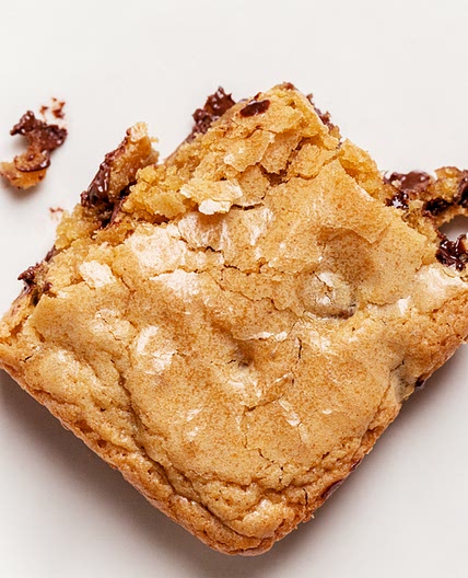 Peanut Butter Banana Bread Breakfast Bar