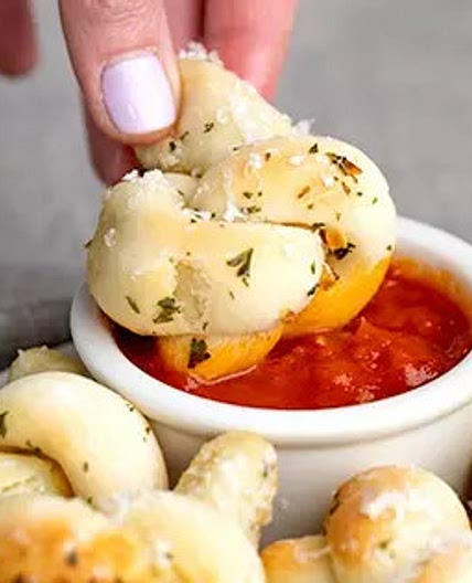Pull-Apart Gluten Free Garlic Knots