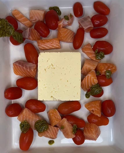 Creamy pesto salmon feta pasta tray bake