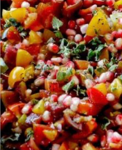 Tomato and pomegranate salad