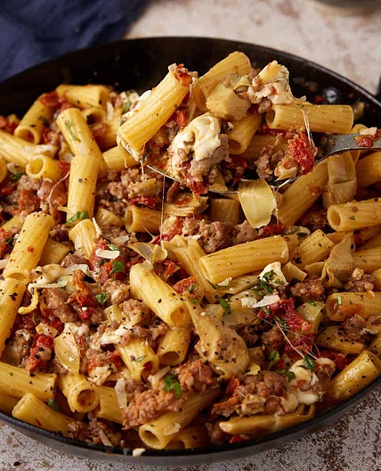 Sun-Dried Tomato Pasta with Artichoke Hearts