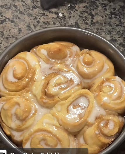 Cinnamon rolls 
