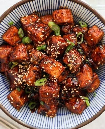 Tofu croustillant en sauce