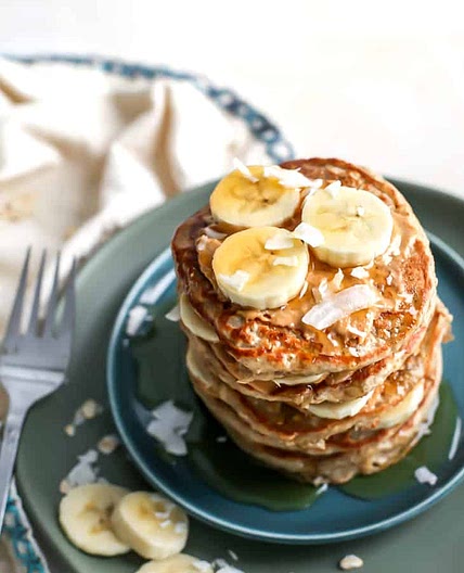 Oatmeal Banana Pancakes {in the blender!}